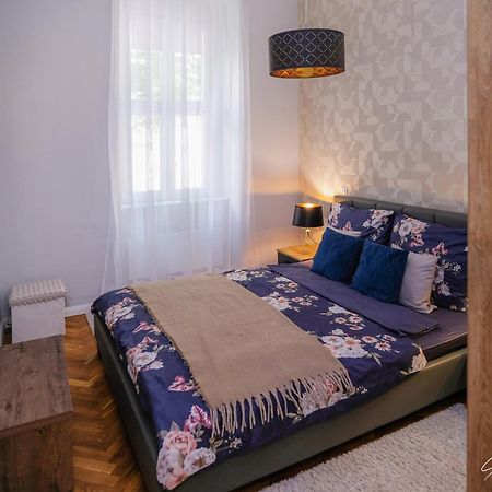 Saint Moor Suite #1 Beci Exterior foto